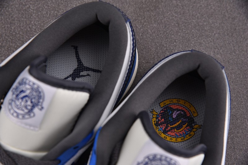 Air Jordan 1 Low SE Flight Vintage FV8439-104