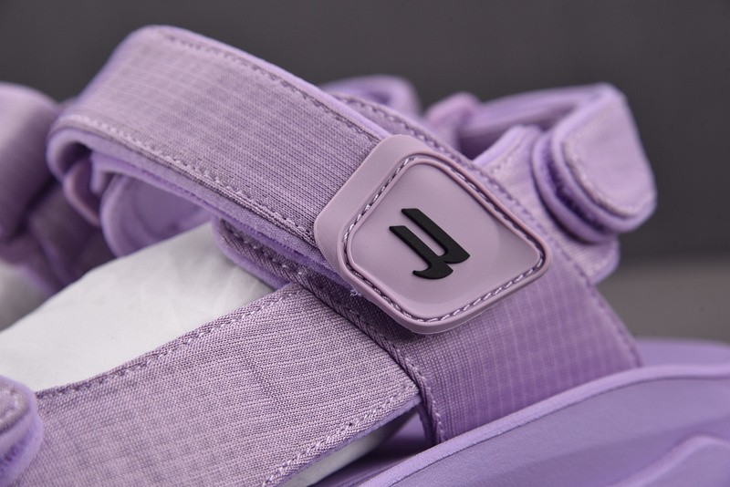 Balenciag* Sandal 28