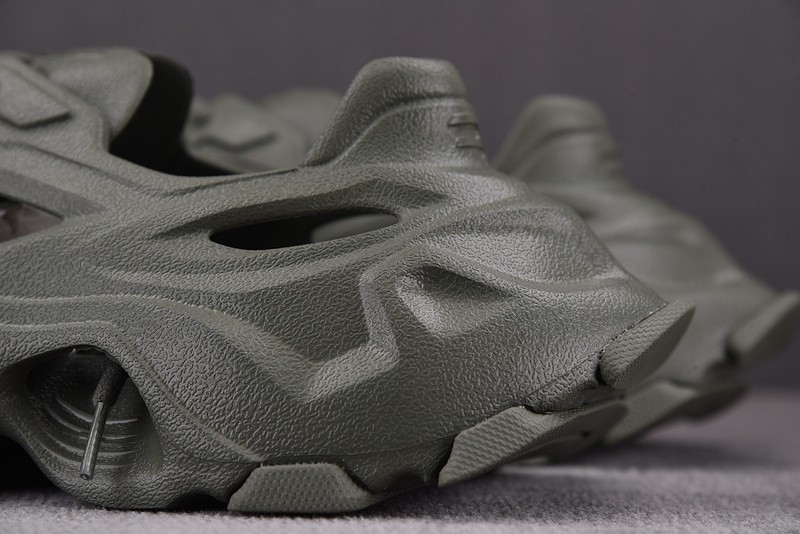 BALENCIAG* SANDAL 34