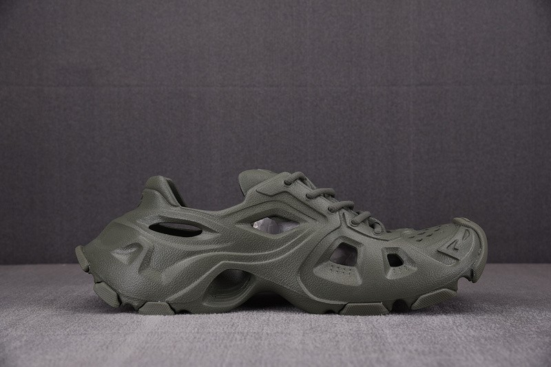 BALENCIAG* SANDAL 34