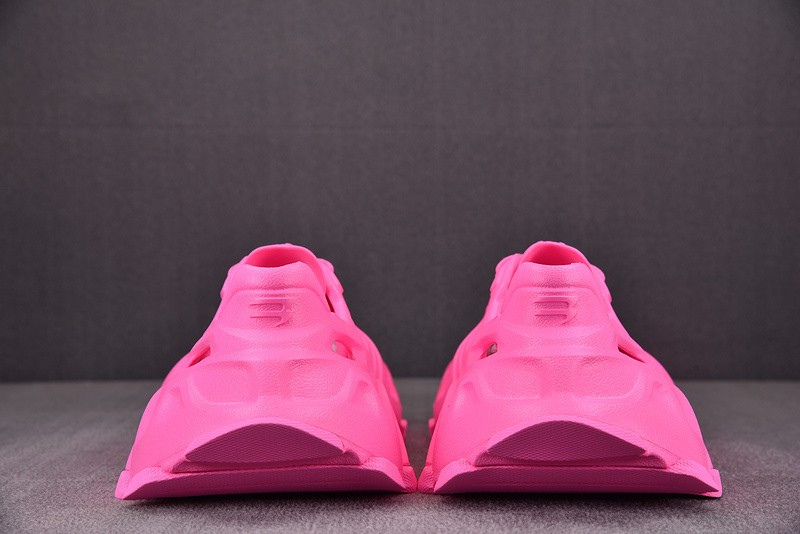 BALENCIAG* SANDAL 32