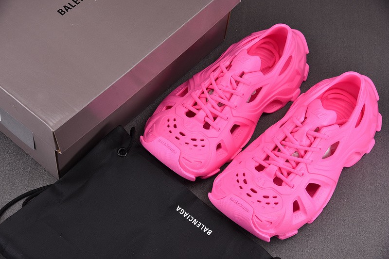 BALENCIAG* SANDAL 32