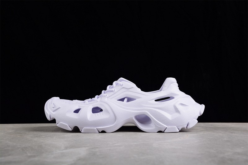 BALENCIAG* SANDAL 31