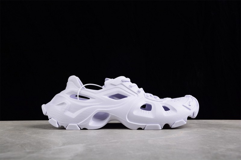 BALENCIAG* SANDAL 31