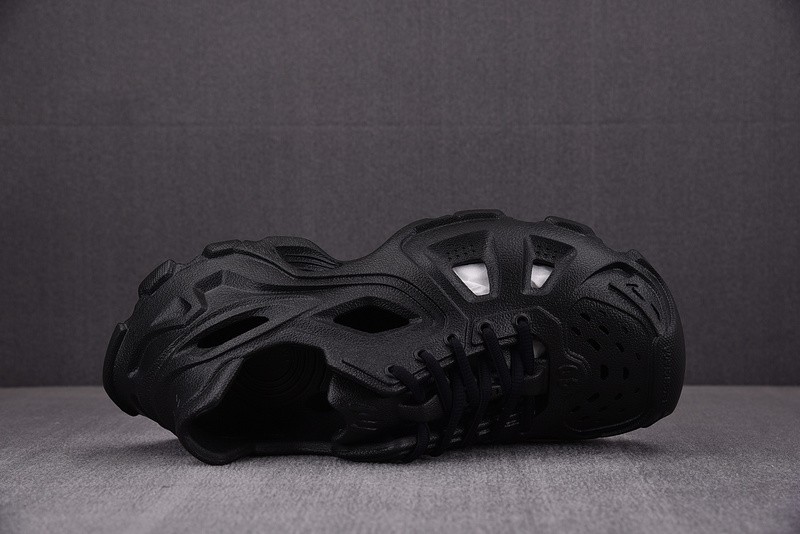 BALENCIAG* SANDAL 30