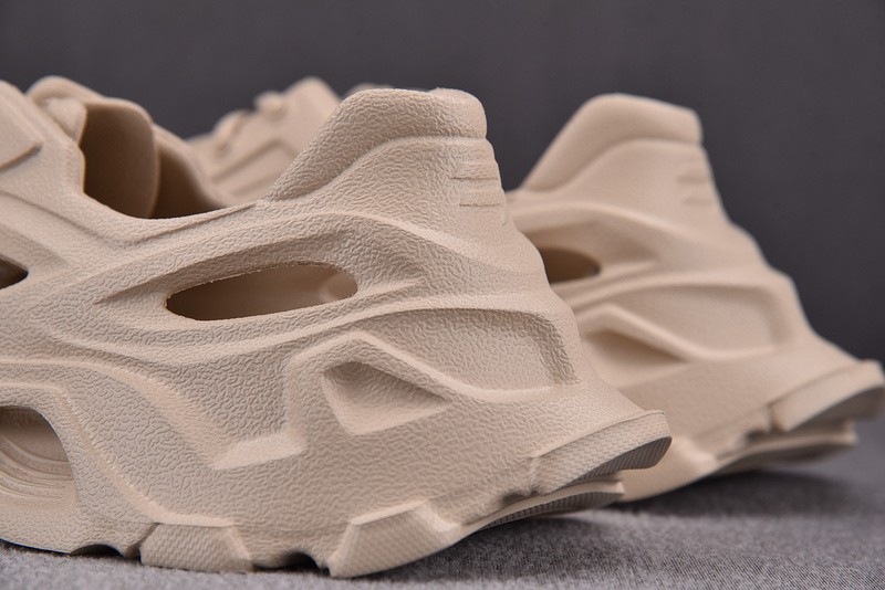 BALENCIAG* SANDAL 29