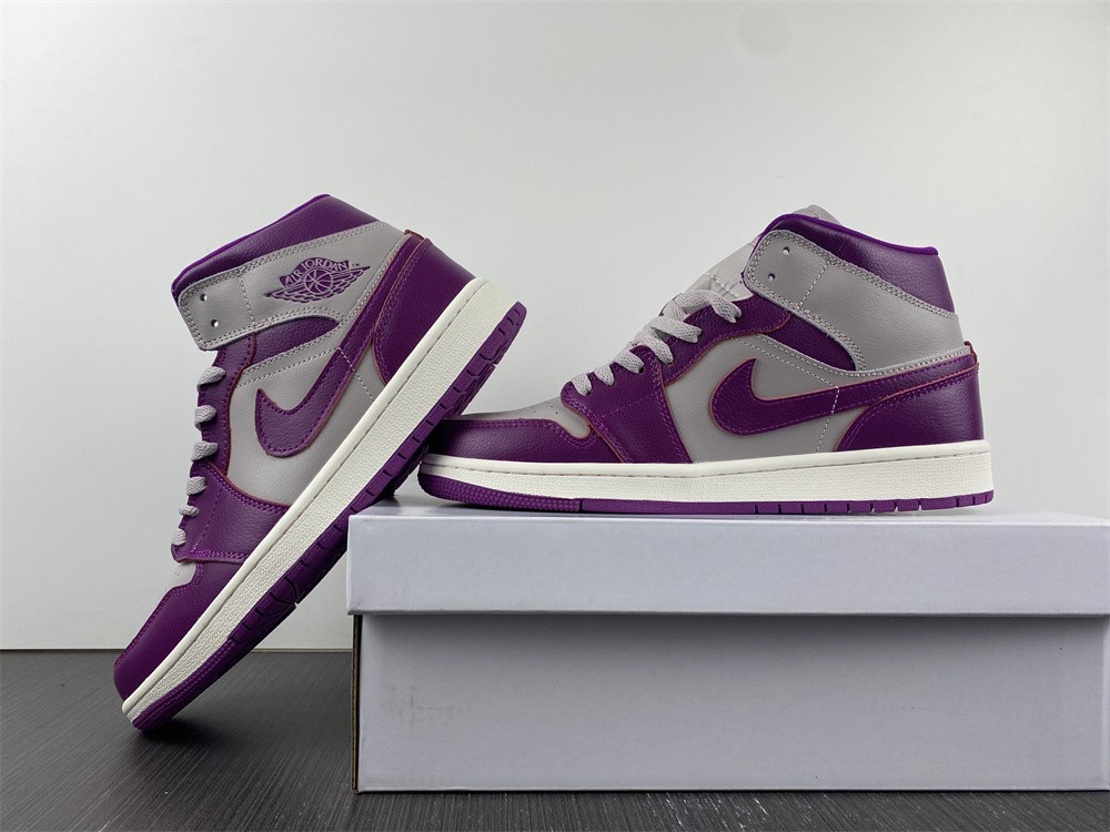 Air Jordan 1 Mid Magenta WMNS BQ6472-501