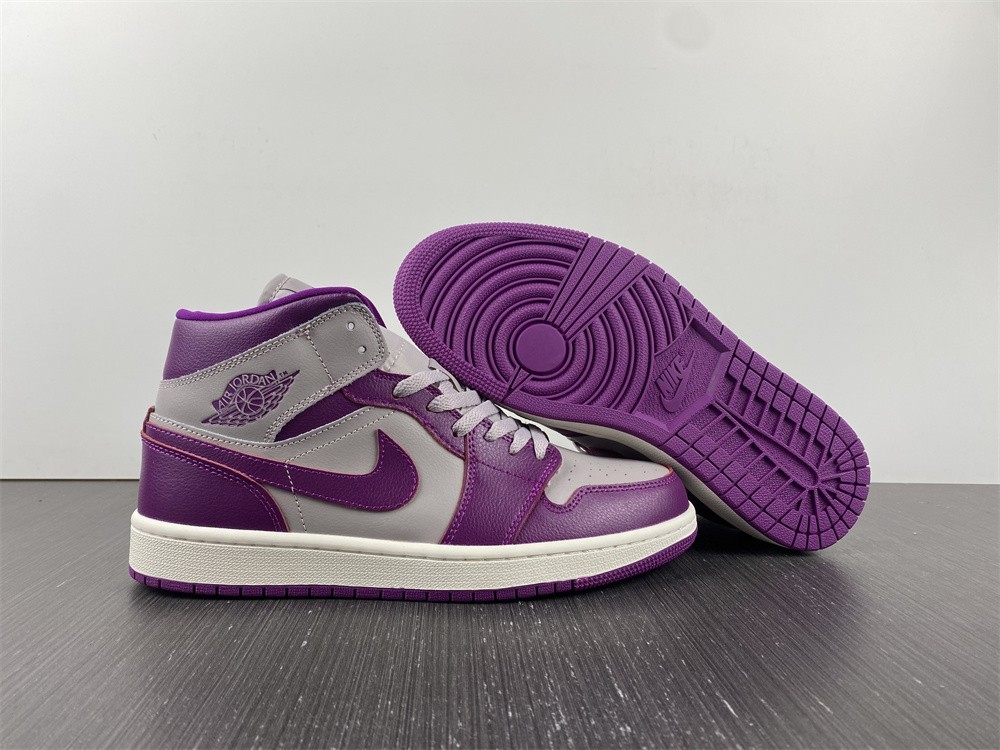 Air Jordan 1 Mid Magenta WMNS BQ6472-501