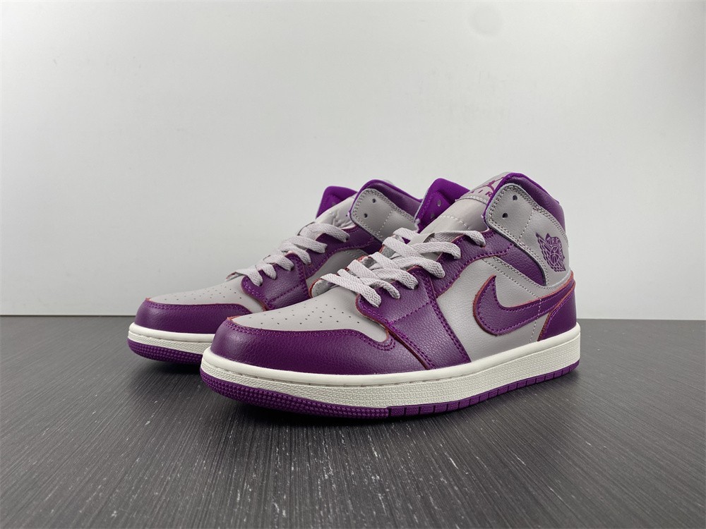 Air Jordan 1 Mid Magenta WMNS BQ6472-501