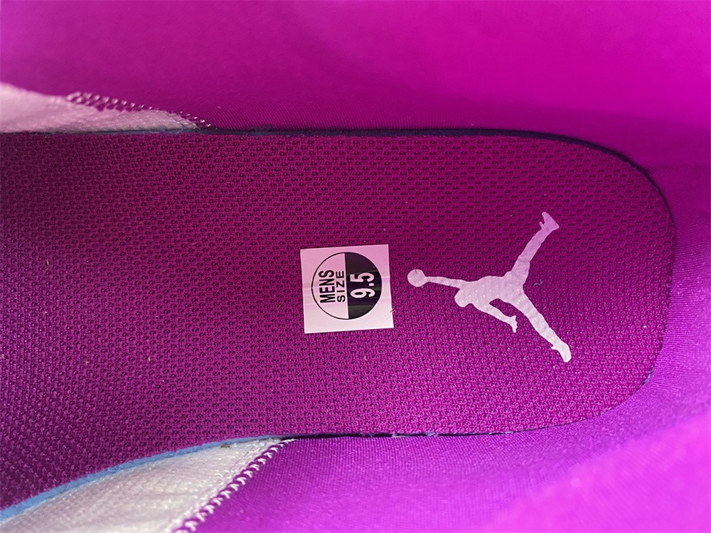 Air Jordan 1 Mid Magenta WMNS BQ6472-501