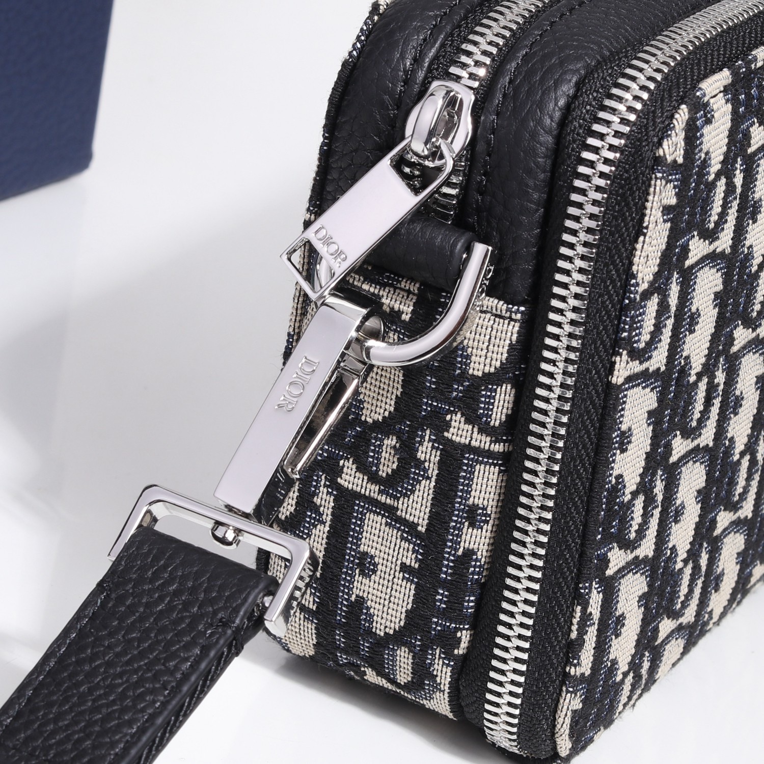 D*0r BAG2