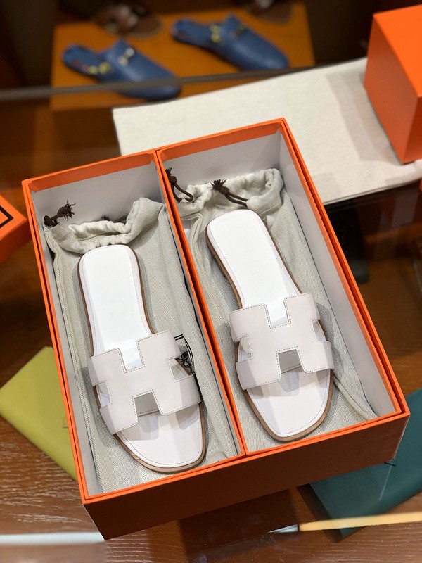 Herme* Sandal18