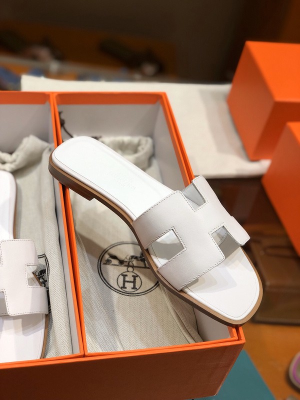 Herme* Sandal18