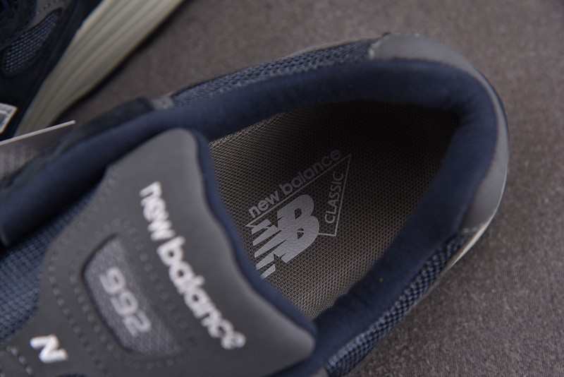 NEW BALANCE 992 NB000036