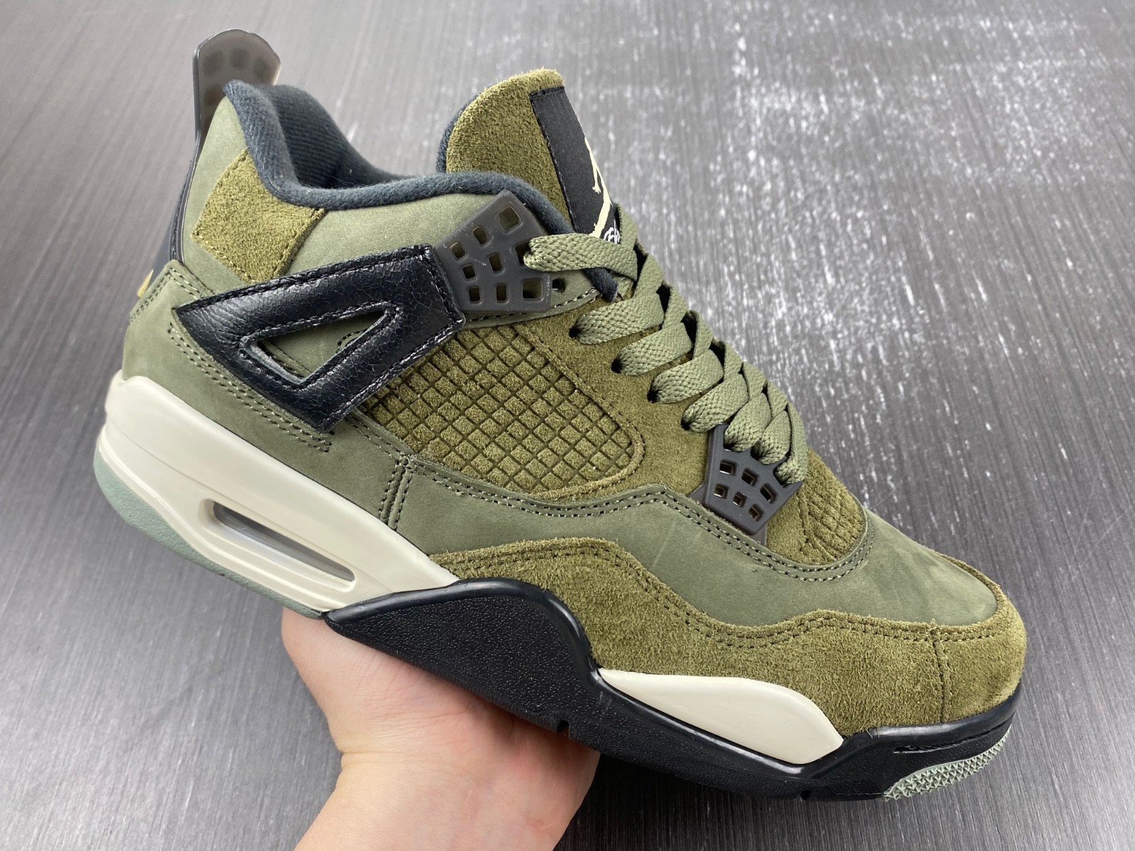 Air Jordan 4 Craft "Medium Olive" FB9927-200