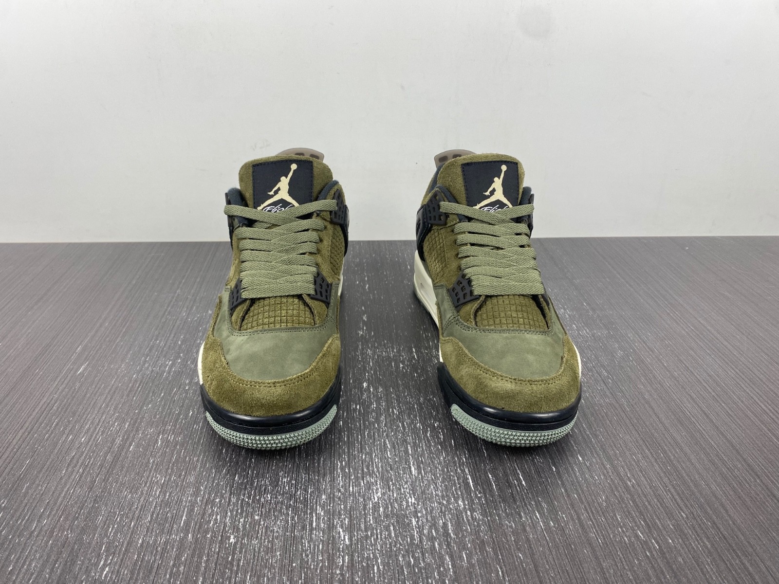 Air Jordan 4 Craft "Medium Olive" FB9927-200