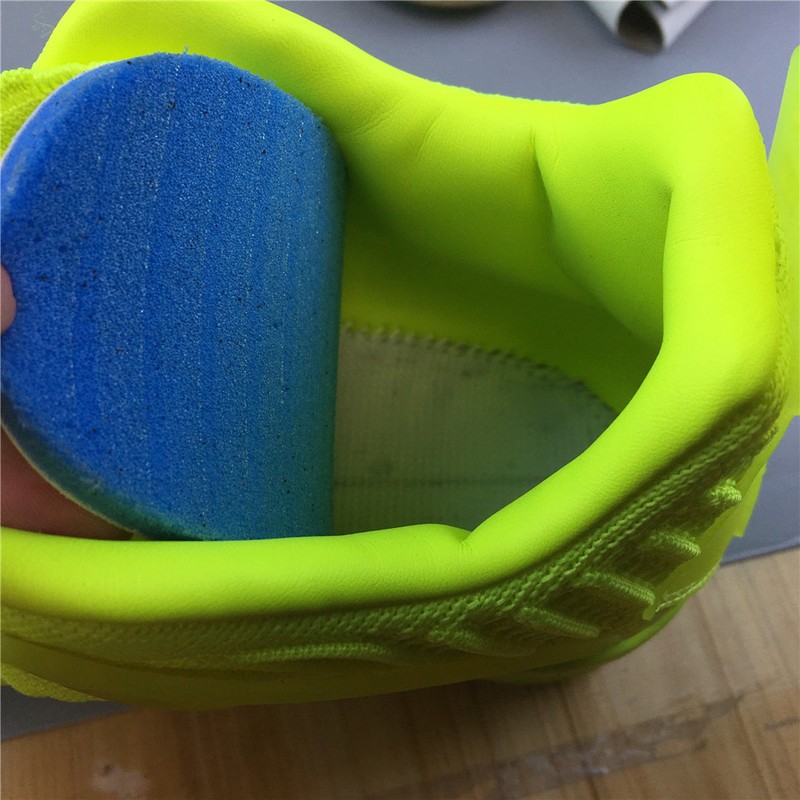 Air Jordan 4 Flyknit Volt AQ3559-700