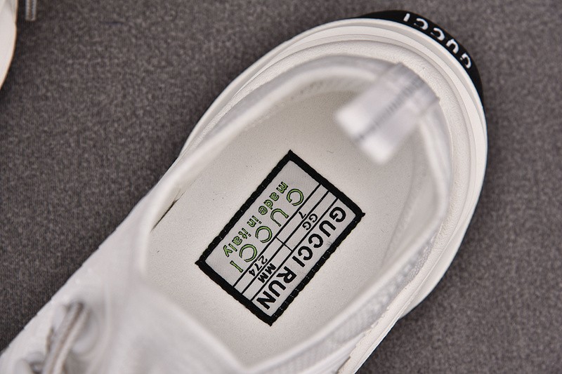 G*u*i* Trainer Sneaker82