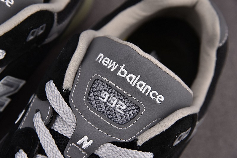 NEW BALANCE 992 NB000006