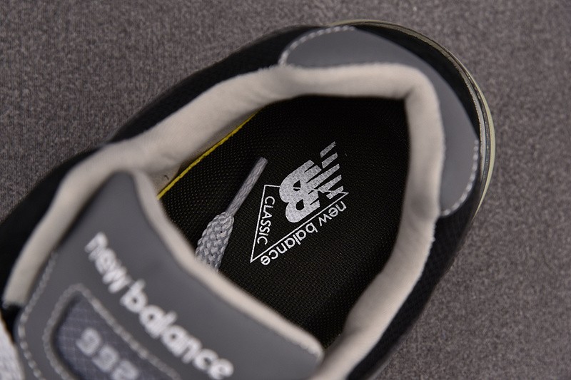 NEW BALANCE 992 NB000006