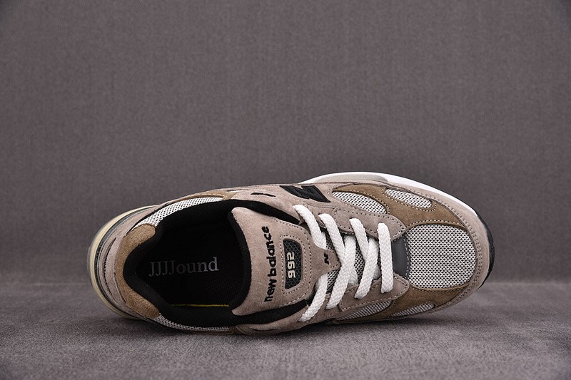 NEW BALANCE 992 NB000005