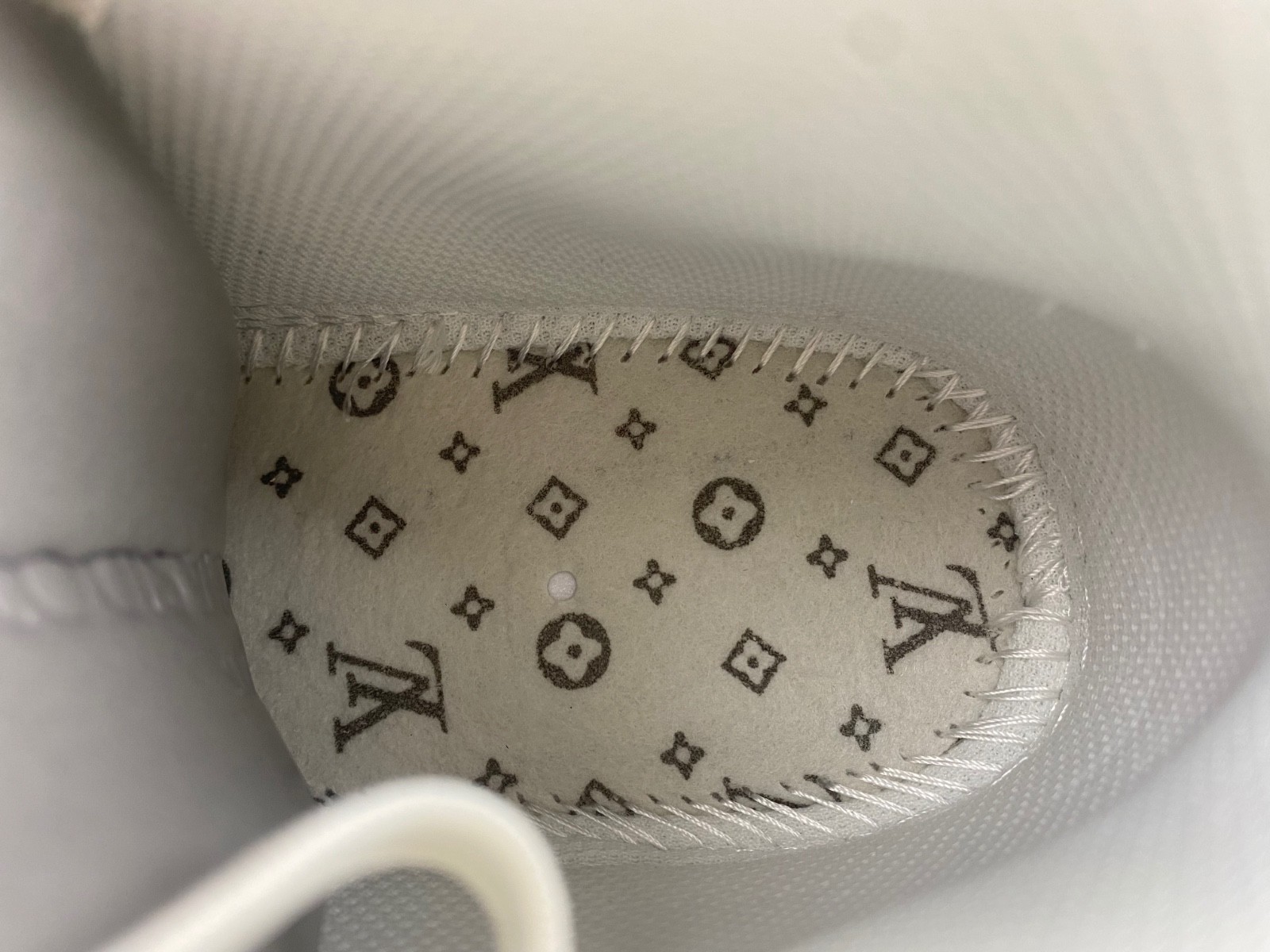 Nike Air Force 1 Mid x L0*is V*t0n LV 