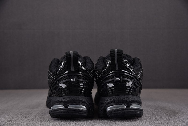 NEW BALANCE 1906R NB000038