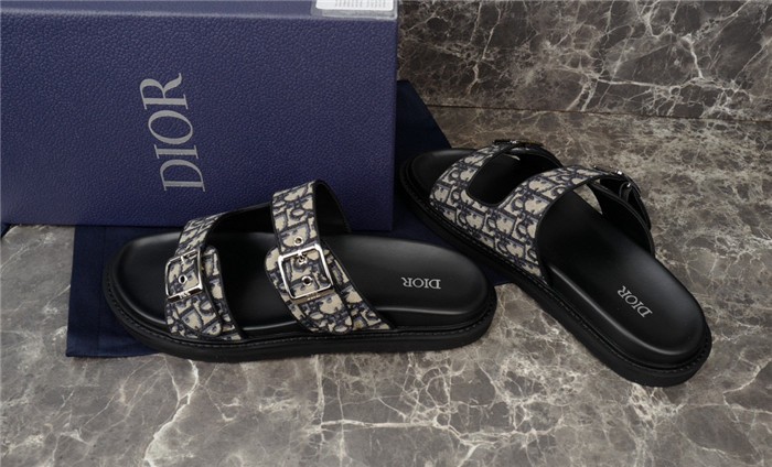 Dio*r sandal 29