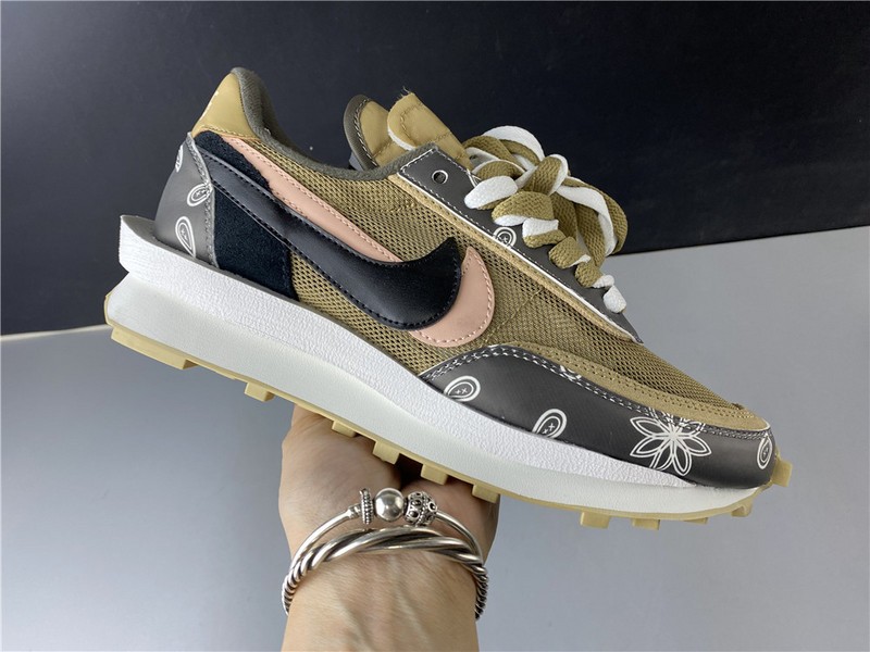 Travis Scott x Sacai x Nike LDV Waffle Daybreak"  BV5053-001