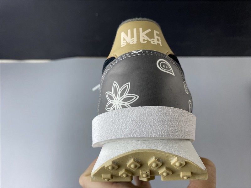 Travis Scott x Sacai x Nike LDV Waffle Daybreak"  BV5053-001