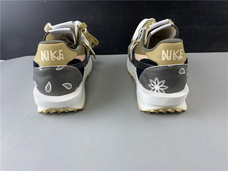 Travis Scott x Sacai x Nike LDV Waffle Daybreak"  BV5053-001