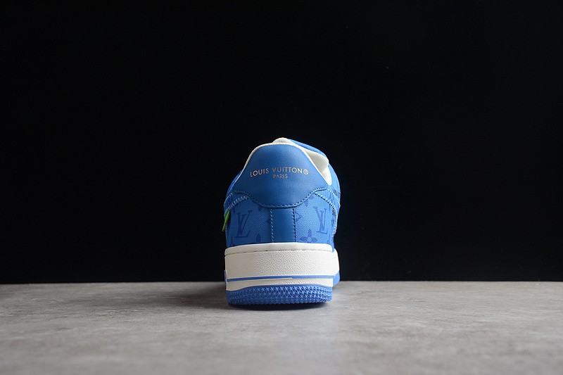 NIKE LOW AIR FORCE 1 X LV bule white