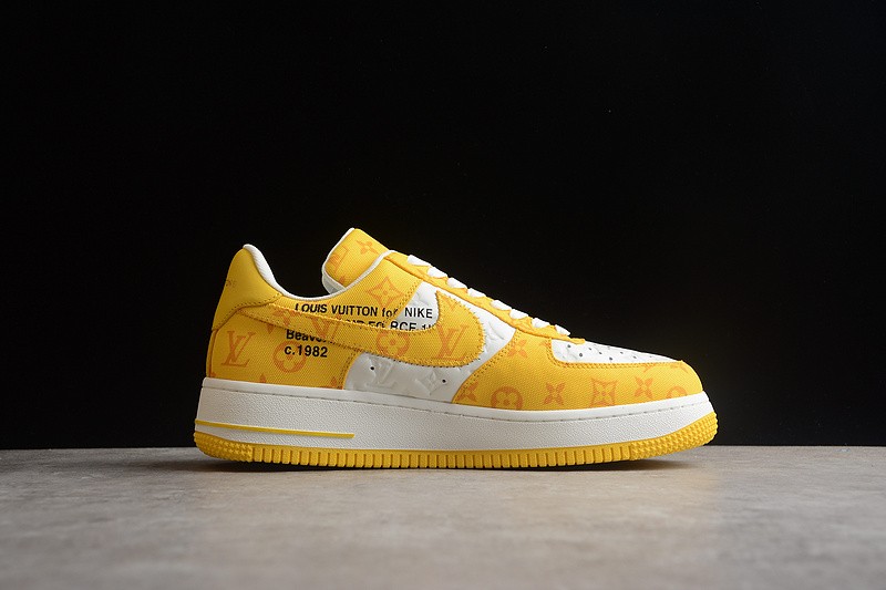 NIKE LOW AIR FORCE 1 X LV yellow white