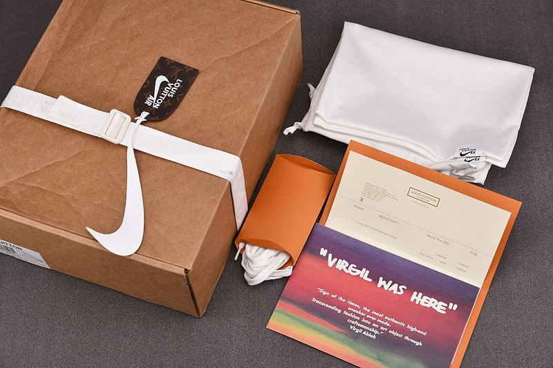 NIKE LOW AIR FORCE 1 X LV orange
