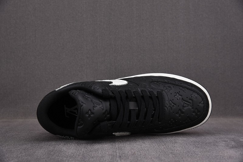 NIKE LOW AIR FORCE 1 X LV black