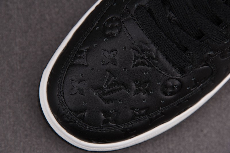 NIKE LOW AIR FORCE 1 X LV black