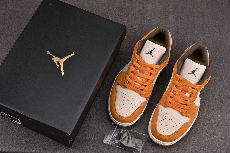 AIR Jordan 1 Low SE Light Curry DH6931-102