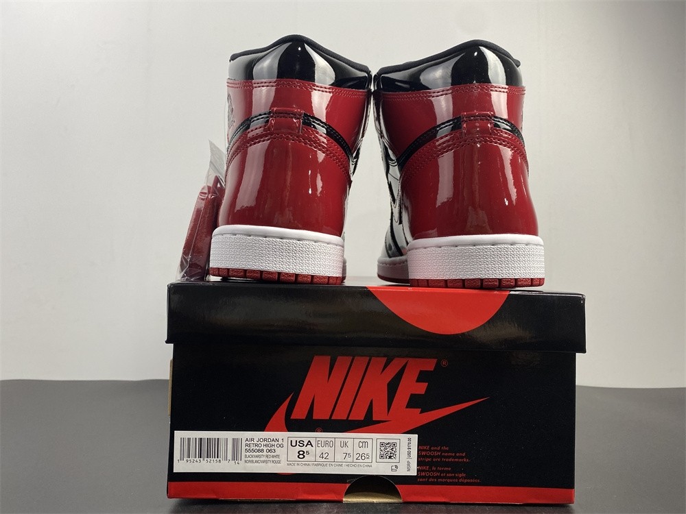 AIR JORDAN 1 HIGH OG 