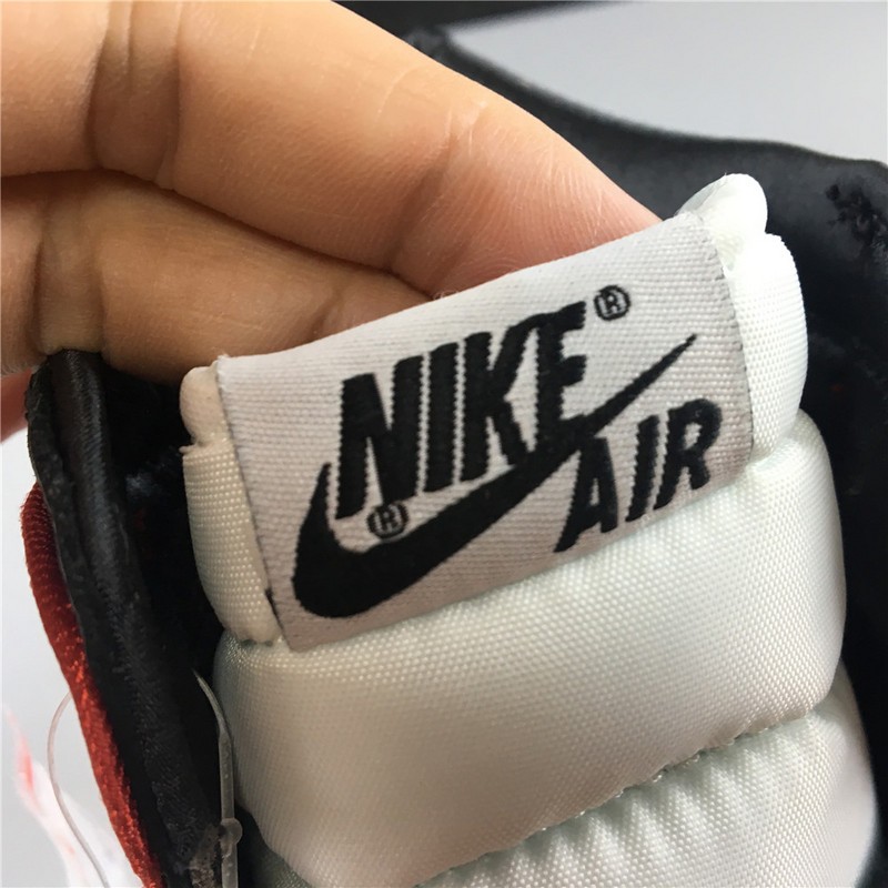 Air Jordan 1 Satin Black Toe CD0461-016