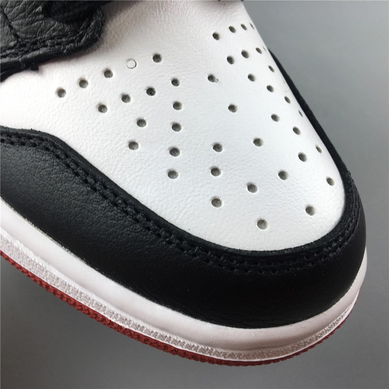 Air Jordan 1 Satin Black Toe CD0461-016