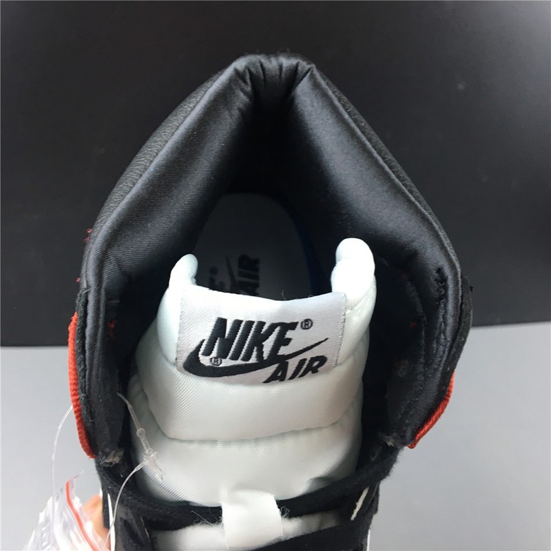 Air Jordan 1 Satin Black Toe CD0461-016