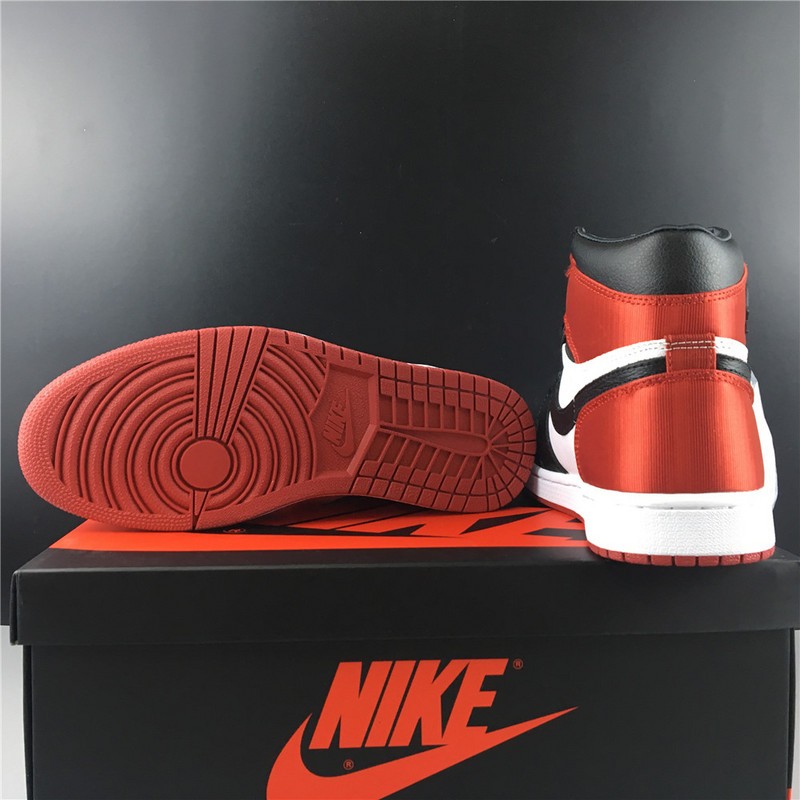 Air Jordan 1 Satin Black Toe CD0461-016