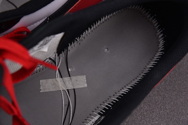 air Jordan 1 Retro Low OG Black Toe CZ0790-106