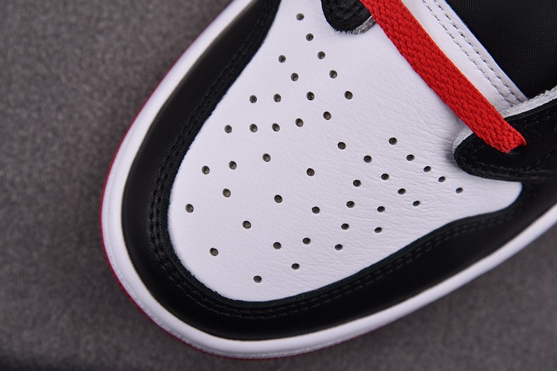 air Jordan 1 Retro Low OG Black Toe CZ0790-106
