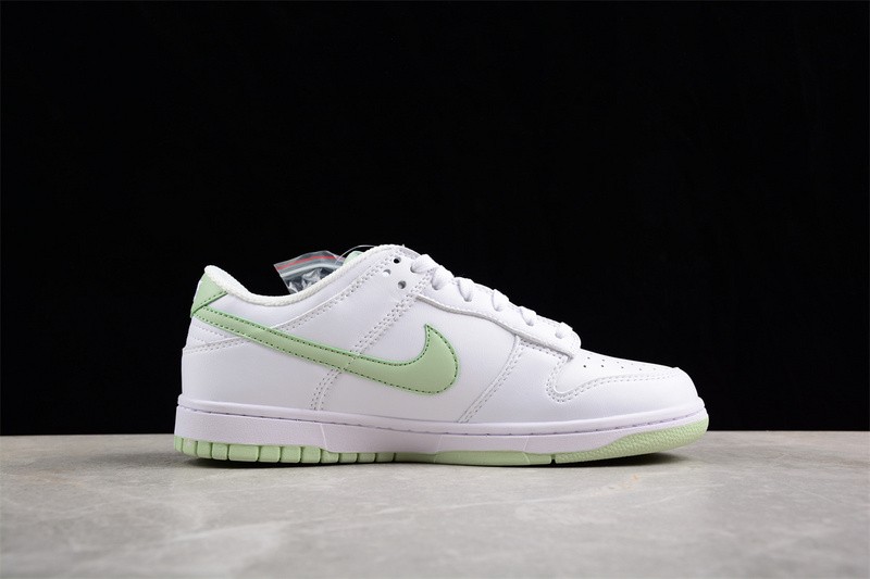 Nike Dunk Low Honeydew DV0831-105