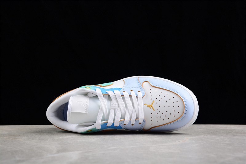 Air Jordan 1 Low SE Emerald Rise FN8899-131