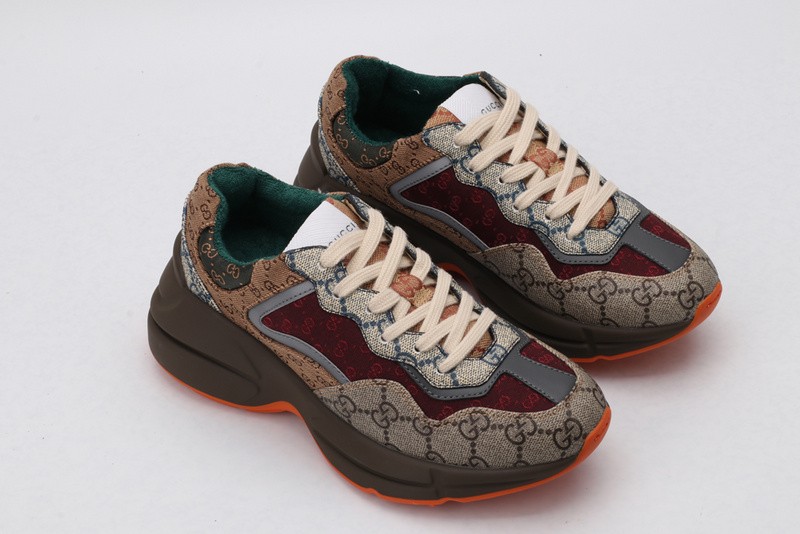 G*u*i* Trainer Sneaker84