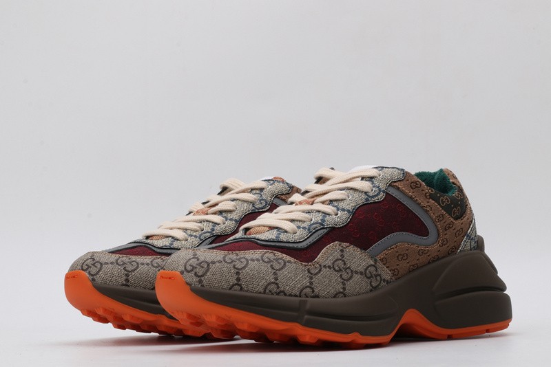 G*u*i* Trainer Sneaker84
