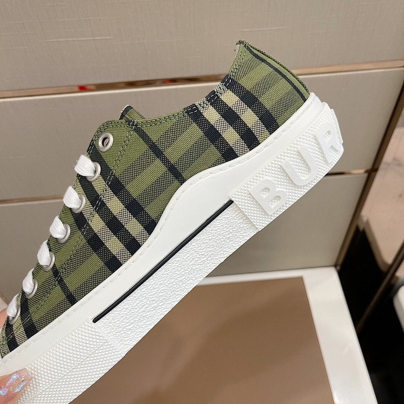 Burber*y sneakers B000017