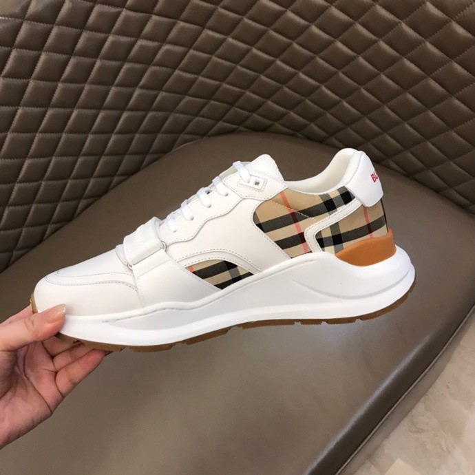 Burber*y sneakers B000009